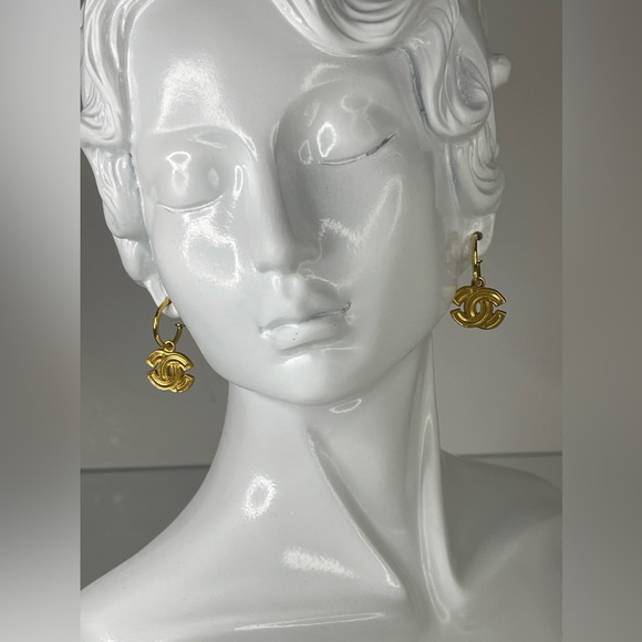 CHANEL CC Logo Gold Tone Pierced Earrings - Picture 4 of 13